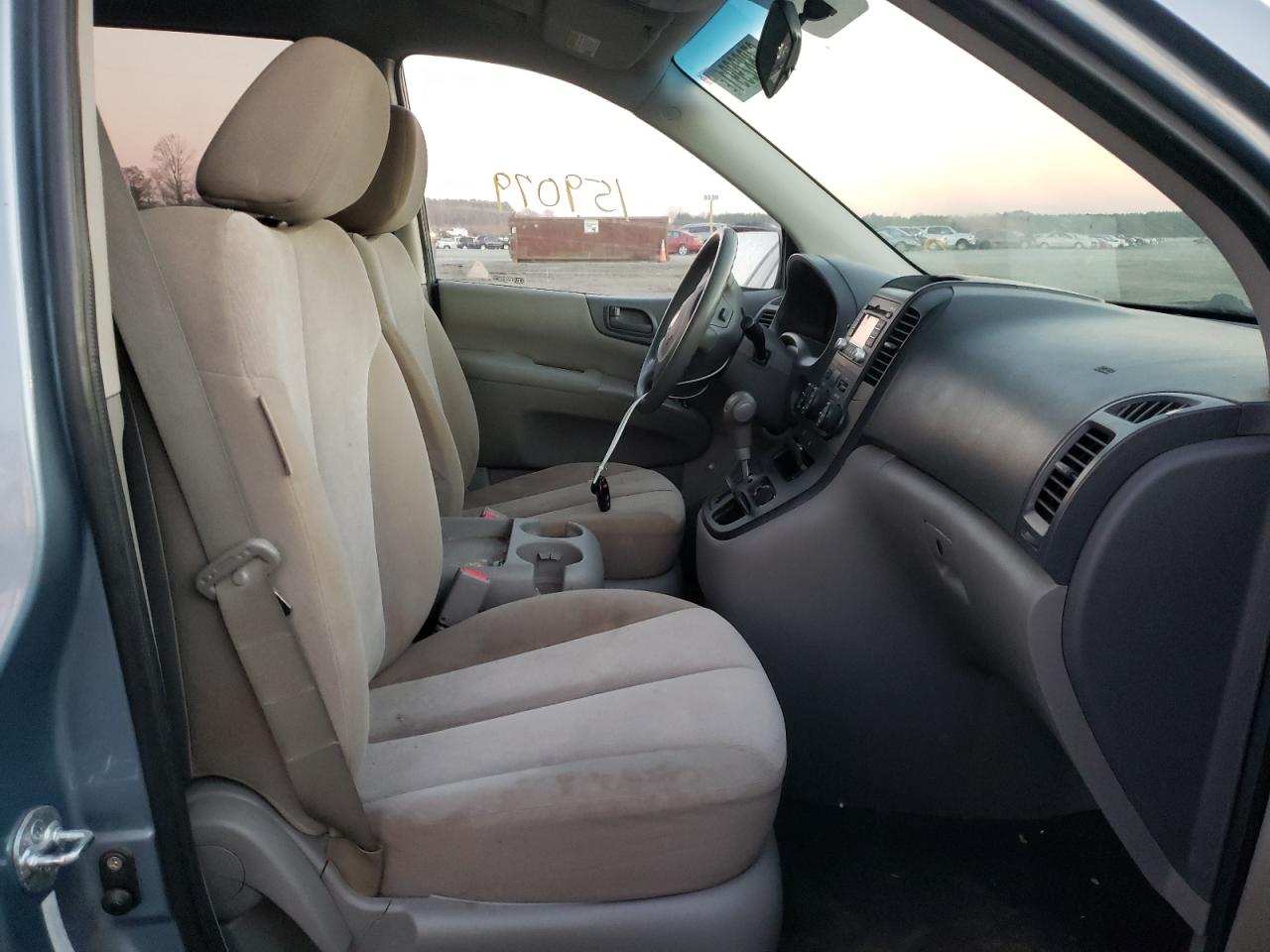 Photo 5 from auction – 2011 KIA SEDONA LX with VIN KNDMG4C76B6374903