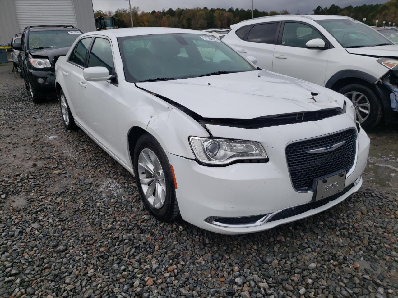 CHRYSLER 300 LIMITE 2015 with VIN 2C3CCAAG1FH796675 - Photo from auction