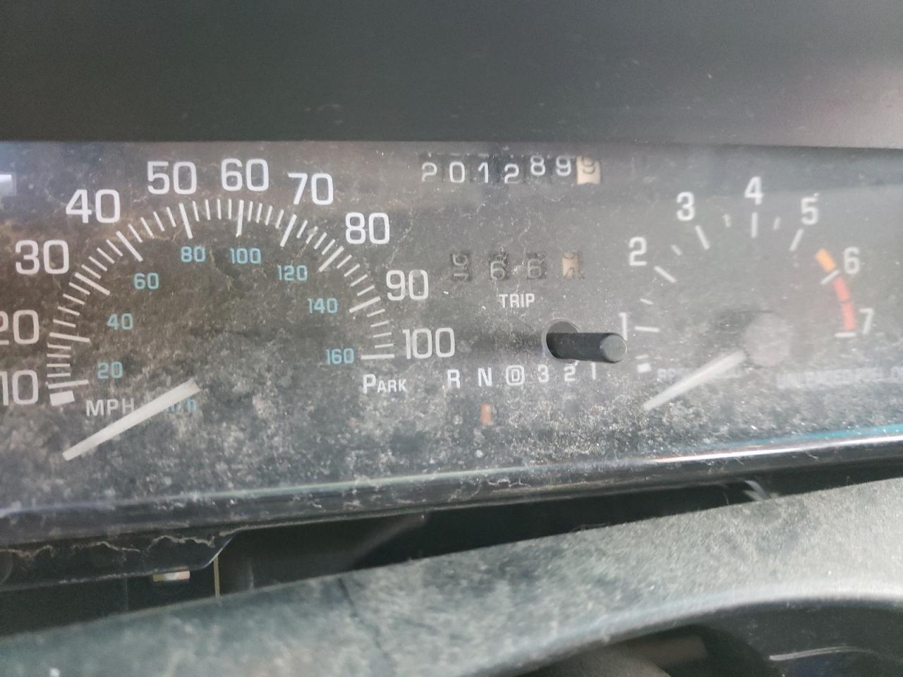 Photo 8 from auction – 1998 BUICK LESABRE CU with VIN 1G4HP52K1WH433102
