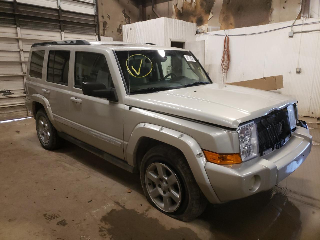 JEEP COMMANDER 2006 with VIN 1J8HG58236C363720 - Photo from auction