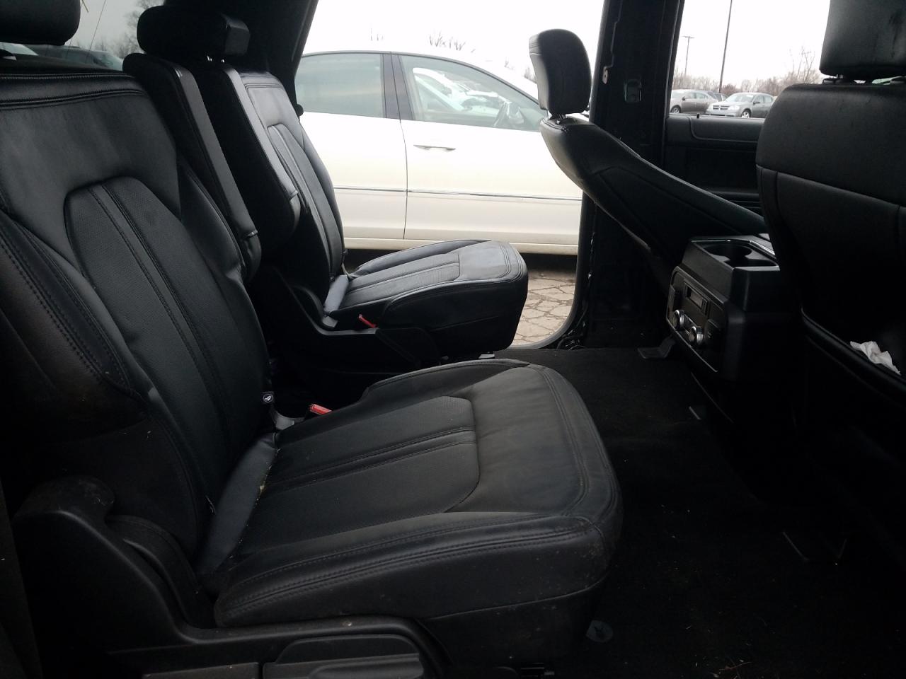 Photo 6 from auction – 2019 FORD EXPEDITION with VIN 1FMJK2AT2KEA48507