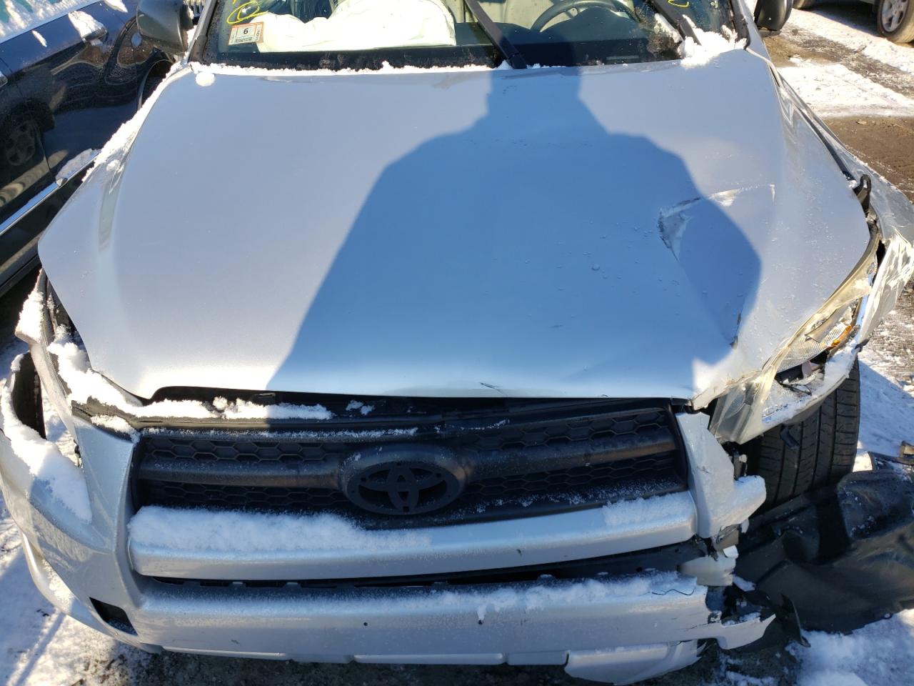 Photo 7 from auction – 2010 TOYOTA RAV4 with VIN JTMJF4DV2A5025454