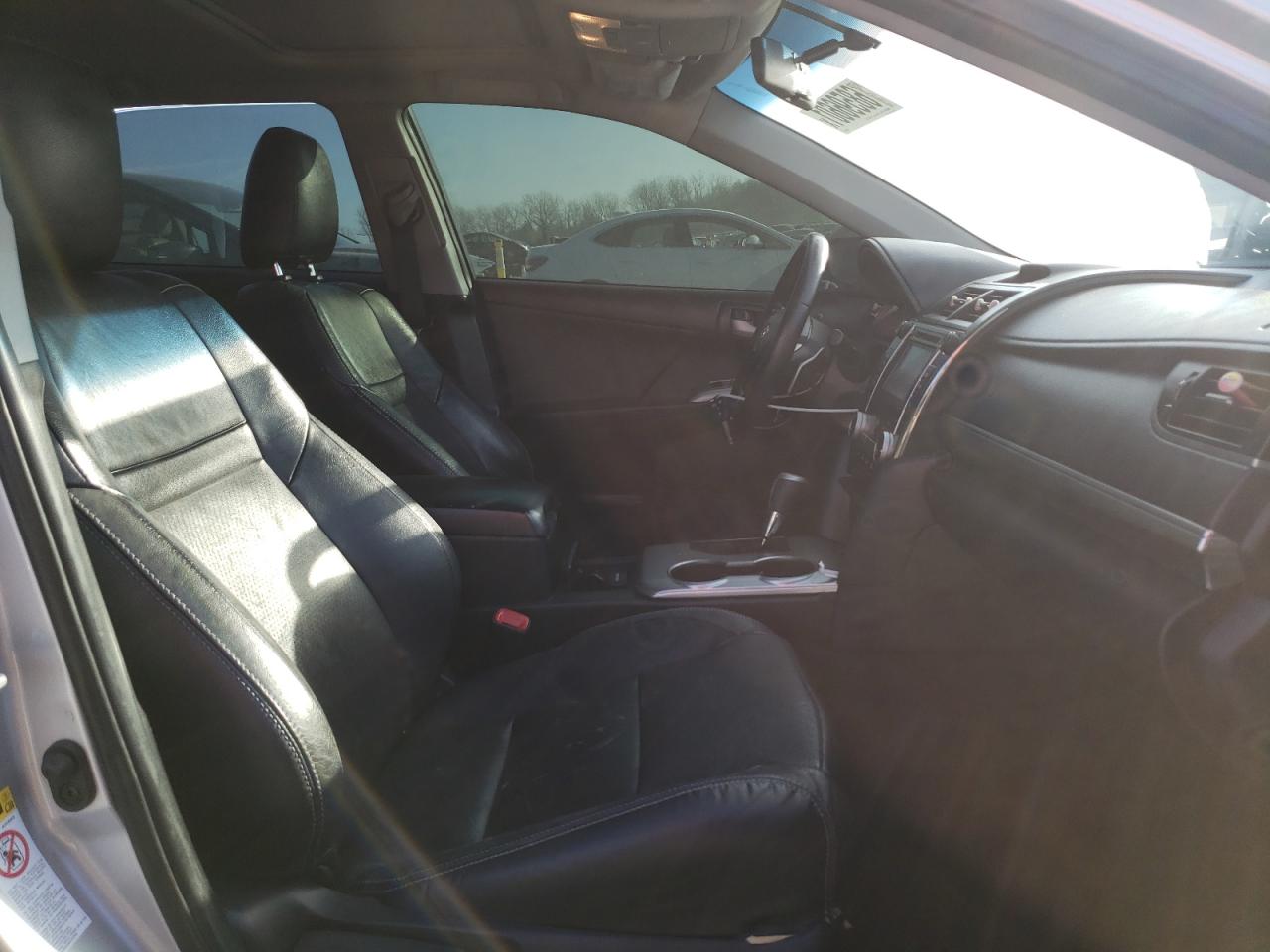 Photo 5 from auction – 2014 TOYOTA CAMRY L with VIN 4T1BF1FK5EU438143
