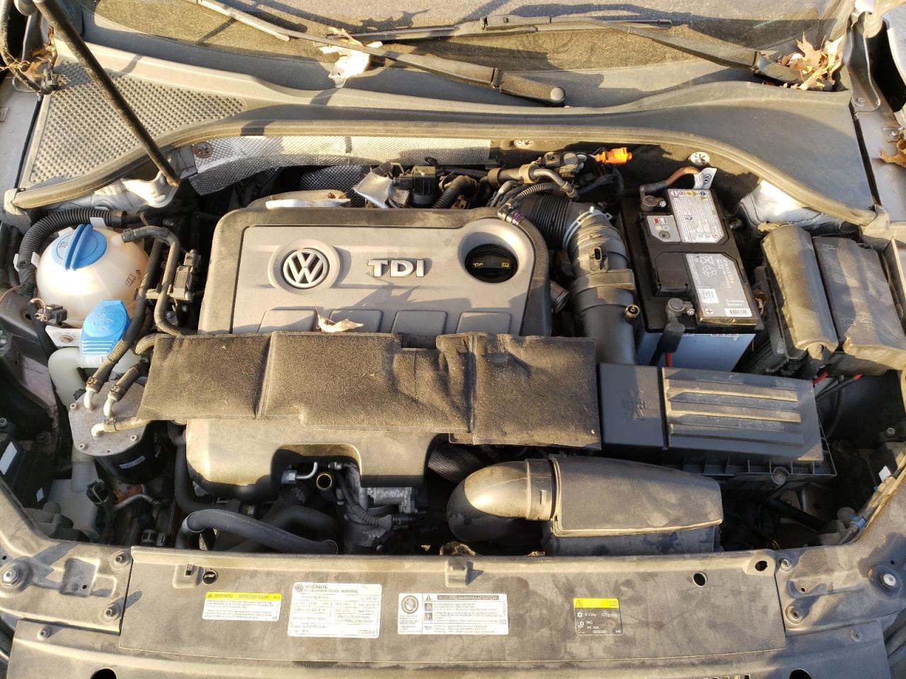 Photo 7 from auction – 2014 VOLKSWAGEN PASSAT SEL with VIN 1VWCN7A33EC098315