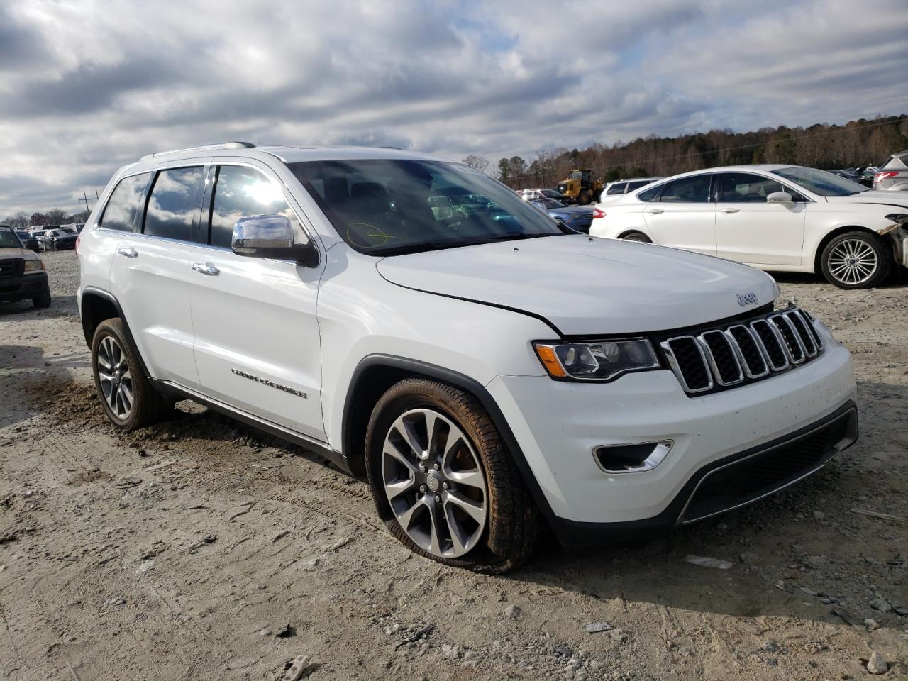 JEEP GRAND CHER 2018 with VIN 1C4RJEBG3JC253468 - Photo from auction
