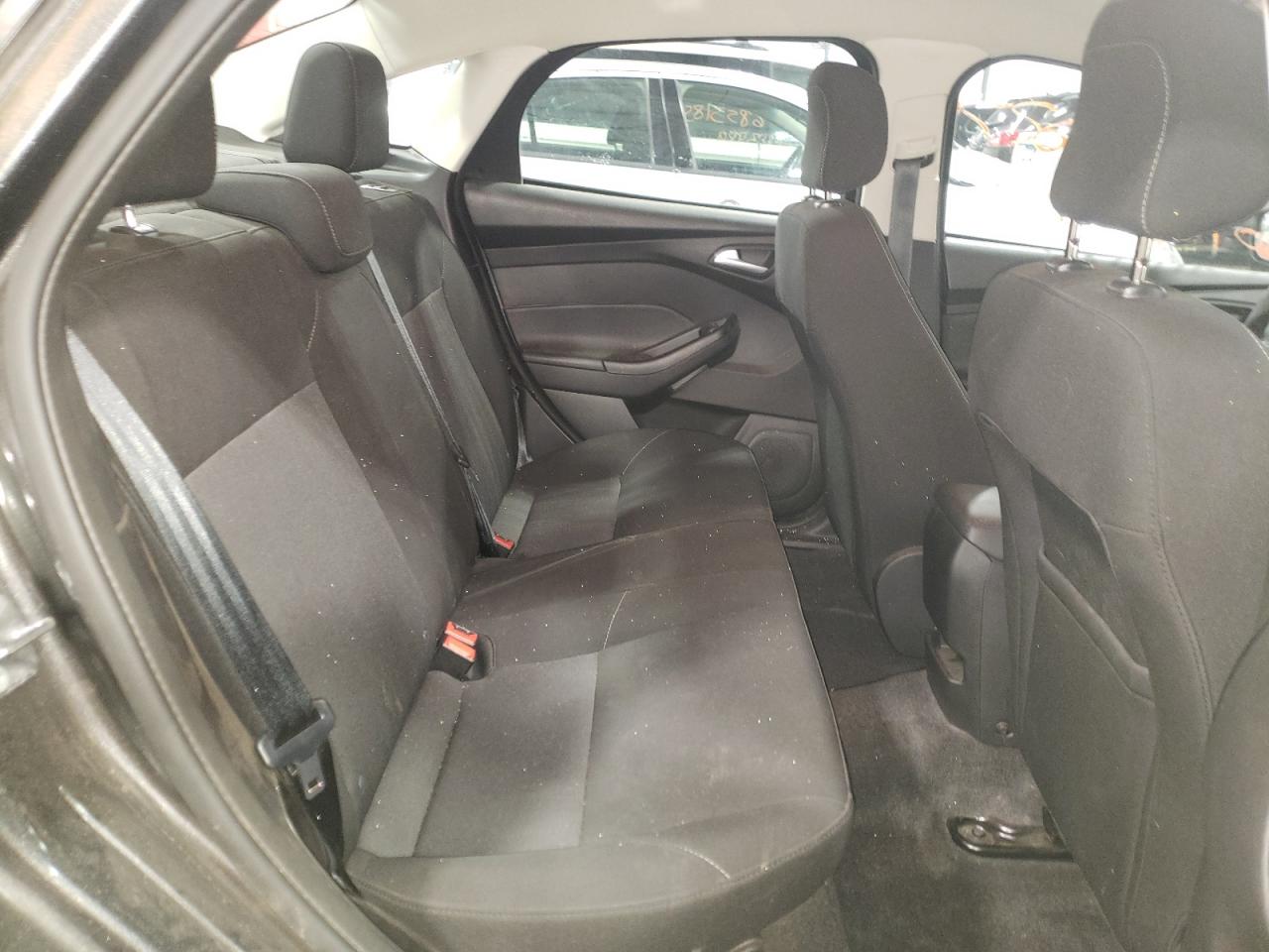 Photo 6 from auction – 2018 FORD FOCUS SE with VIN 1FADP3FE6JL287383