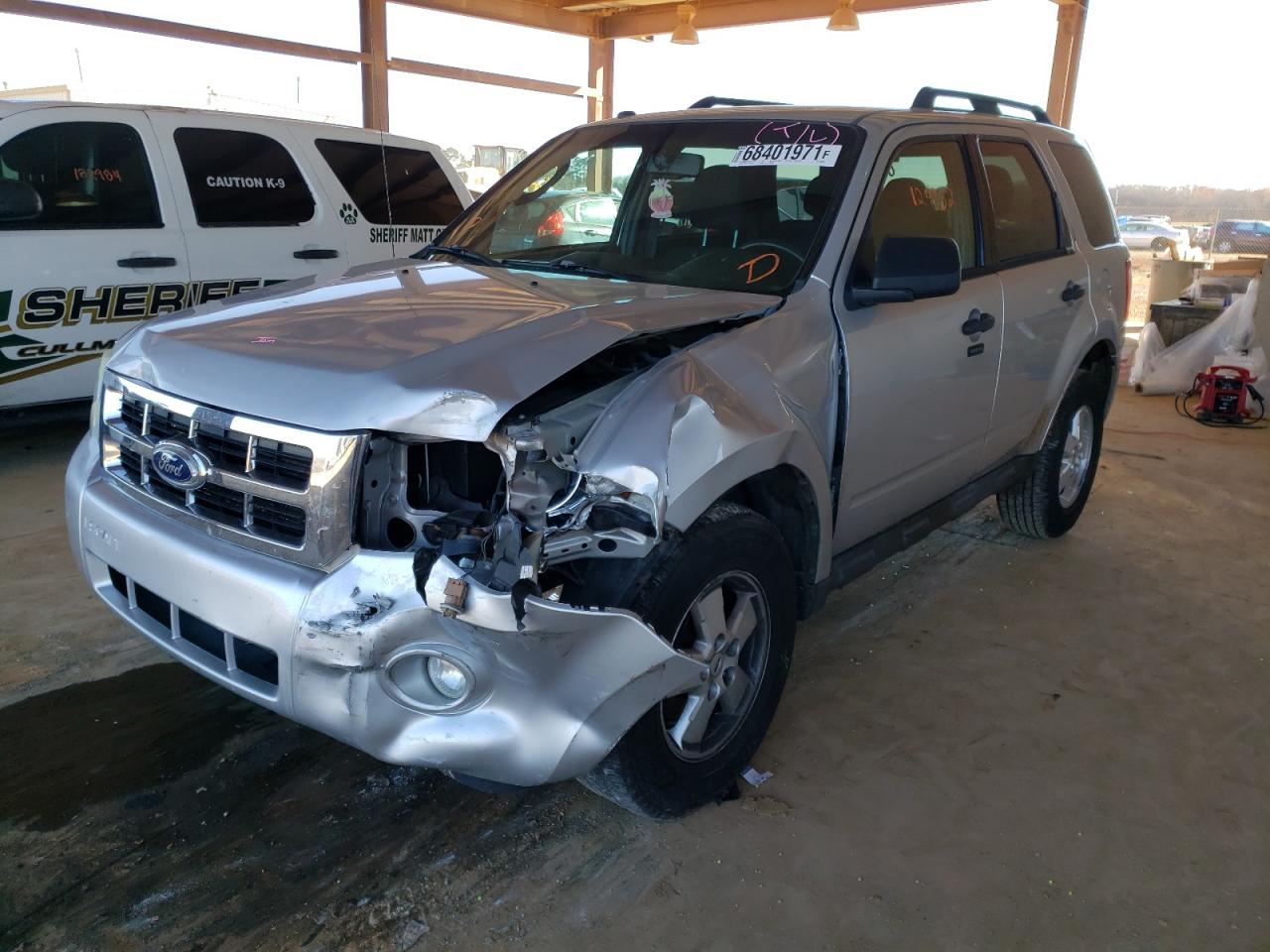 Photo 2 from auction – 2010 FORD ESCAPE XLT with VIN 1FMCU0DG4AKB78195
