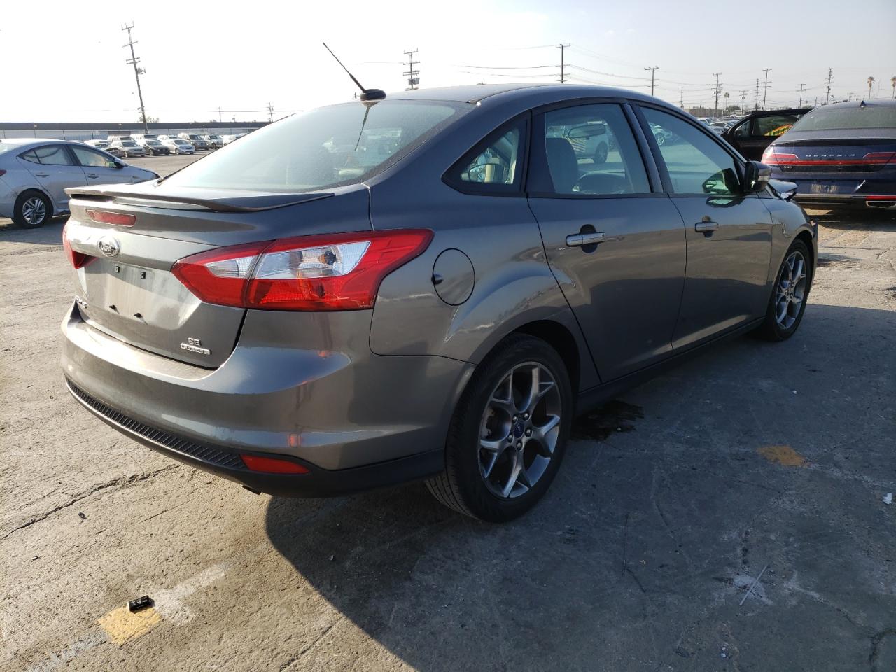 Photo 4 from auction – 2013 FORD FOCUS SE with VIN 1FADP3F28DL113776