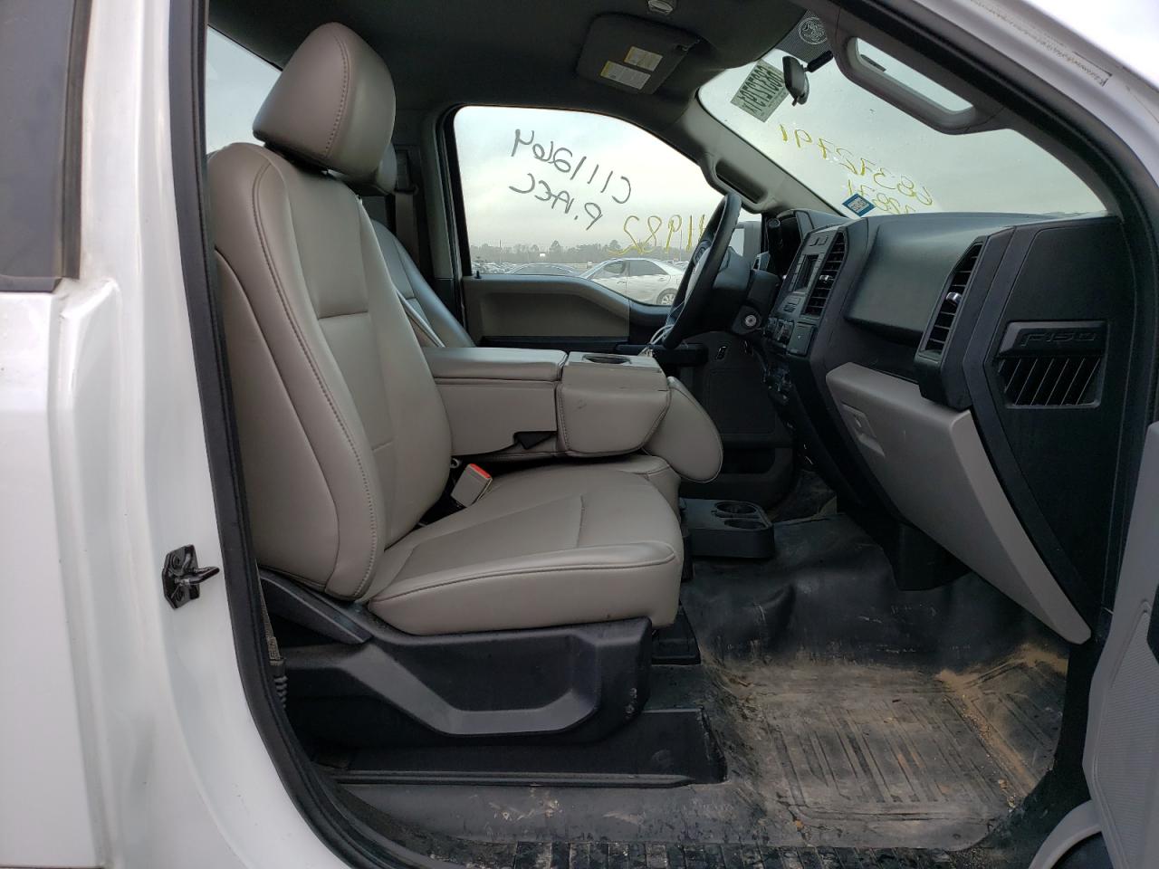 Photo 5 from auction – 2018 FORD F150 with VIN 1FTMF1CB7JKF72871