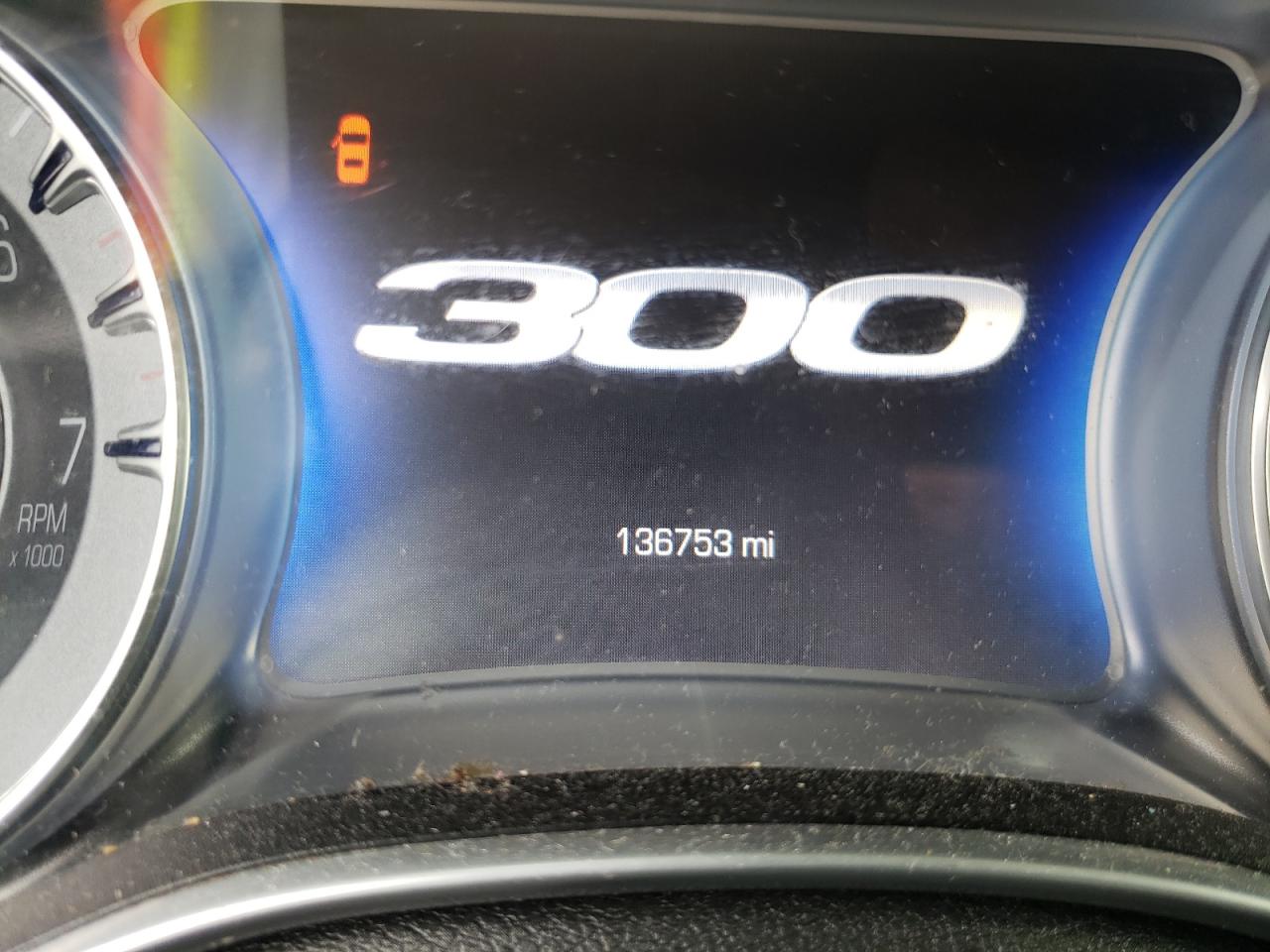 Photo 8 from auction – 2015 CHRYSLER 300 LIMITE with VIN 2C3CCAAG1FH796675