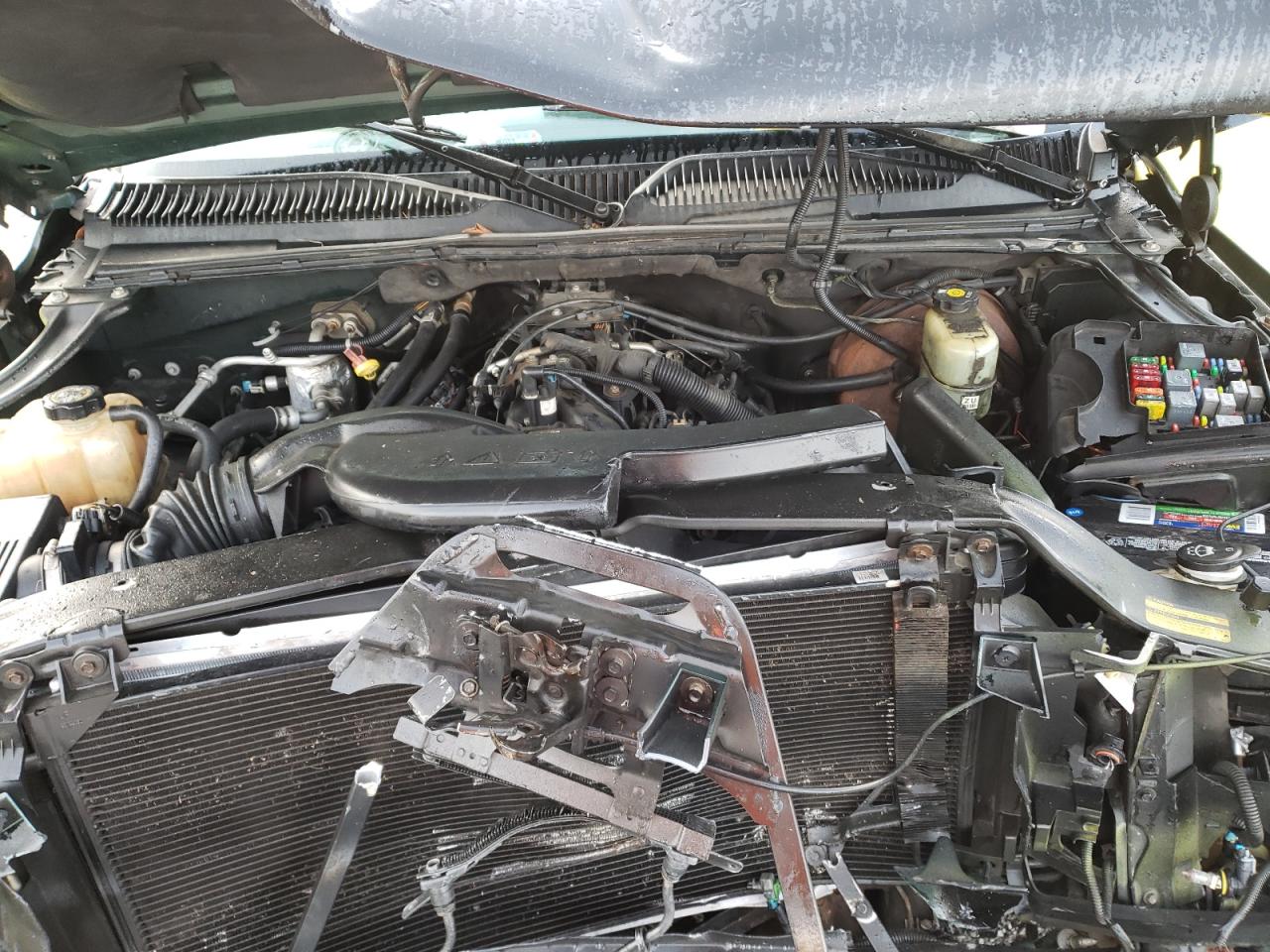 Photo 7 from auction – 2002 CHEVROLET SUBURBAN K with VIN 3GNFK16Z92G255753