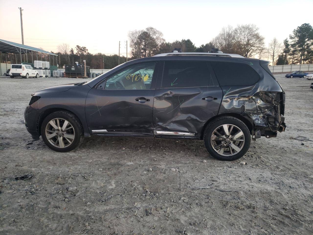 Photo 9 from auction – 2013 NISSAN PATHFINDER with VIN 5N1AR2MM6DC681610