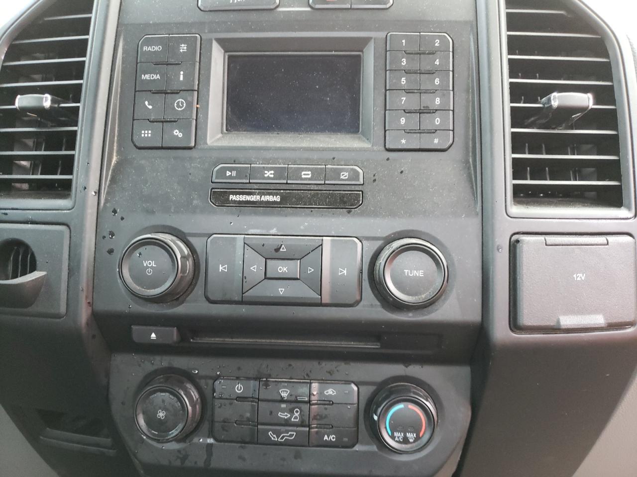Photo 9 from auction – 2018 FORD F150 with VIN 1FTMF1CB7JKF72871
