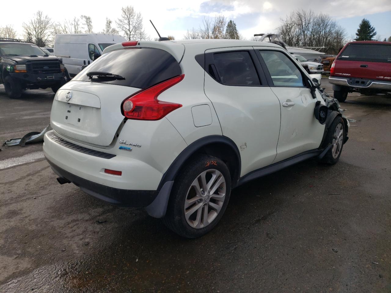 Photo 4 from auction – 2012 NISSAN JUKE S with VIN JN8AF5MV9CT108971