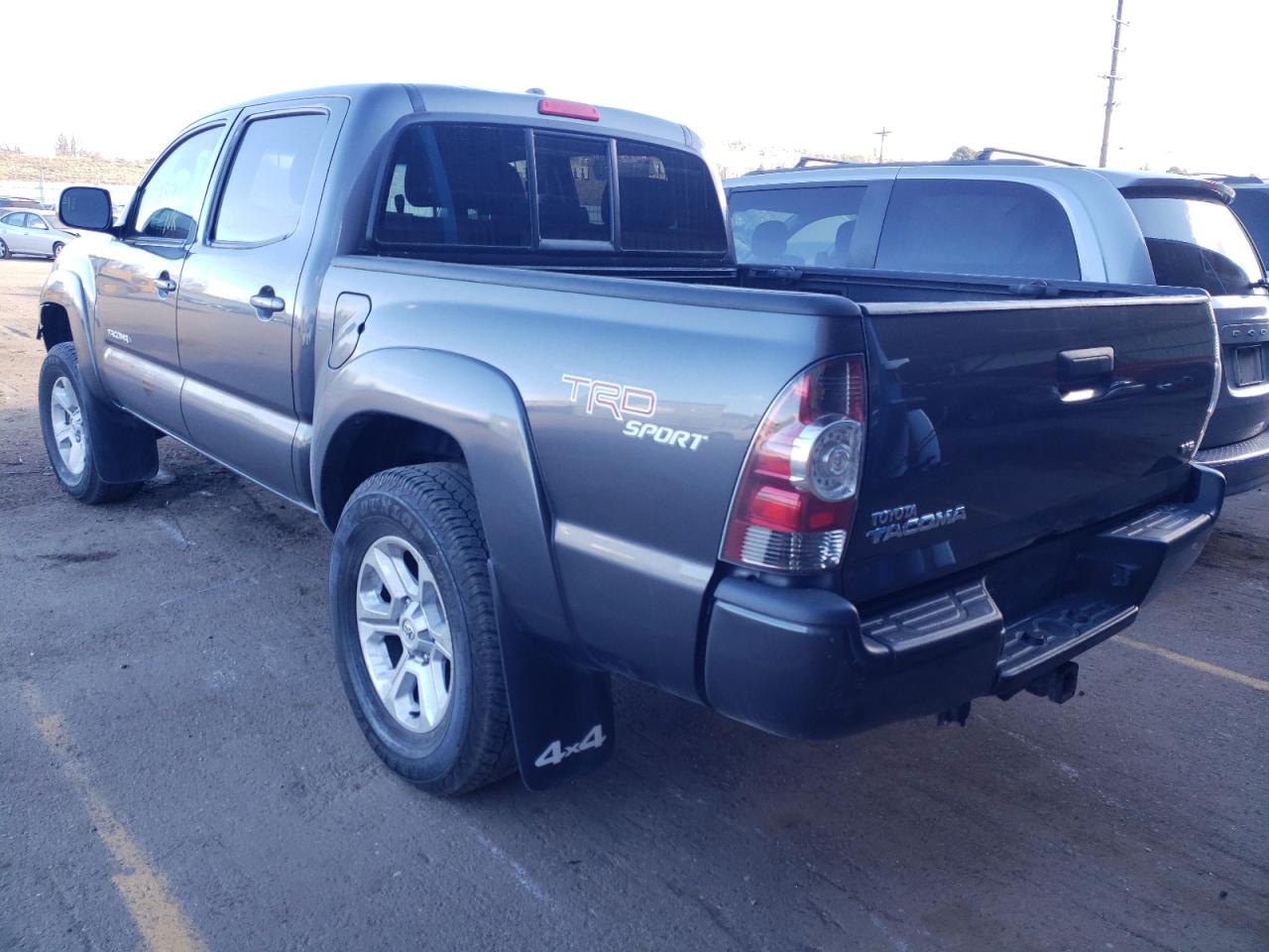 Photo 3 from auction – 2011 TOYOTA TACOMA DOU with VIN 3TMLU4EN3BM059539