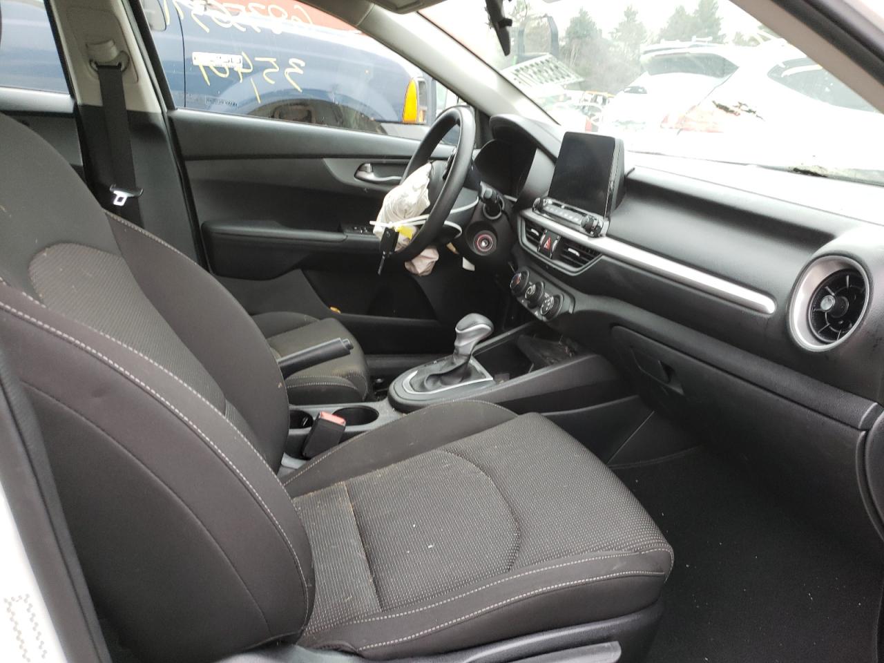 Photo 5 from auction – 2020 KIA FORTE FE with VIN 3KPF24AD0LE214236