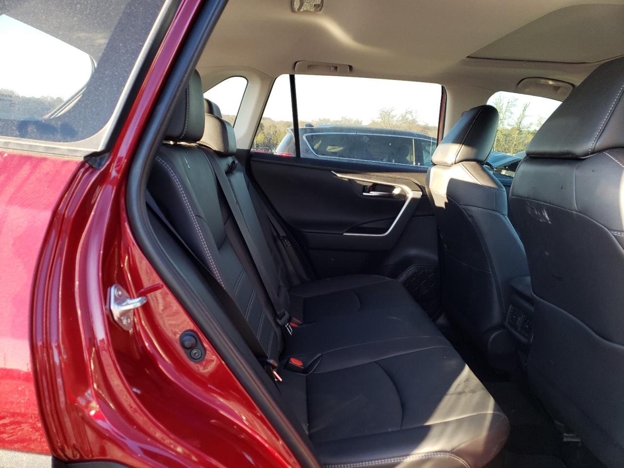 Photo 6 from auction – 2020 TOYOTA RAV4 LIMIT with VIN 2T3DWRFV6LW073736