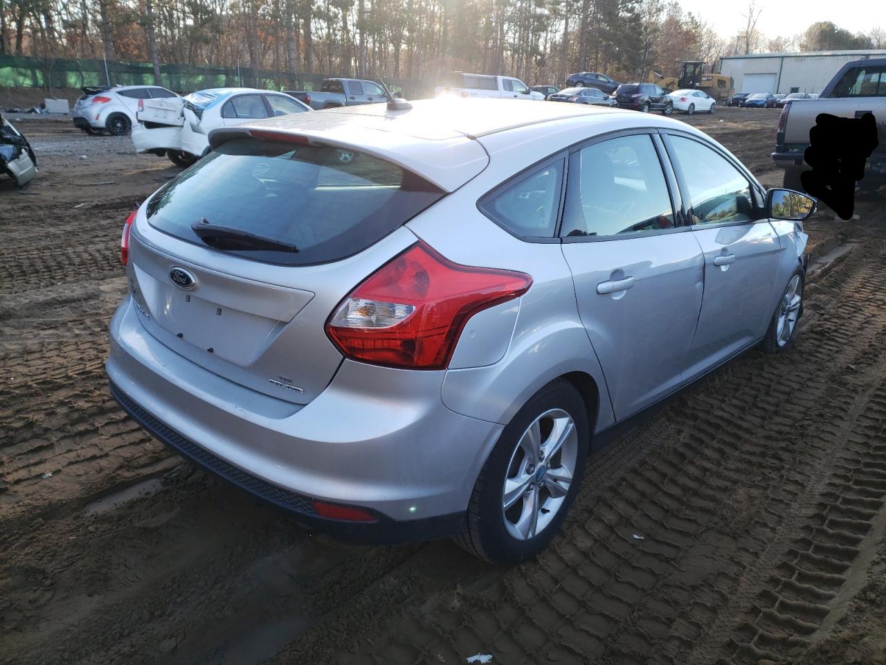 Photo 4 from auction – 2013 FORD FOCUS SE with VIN 1FADP3K2XDL107533