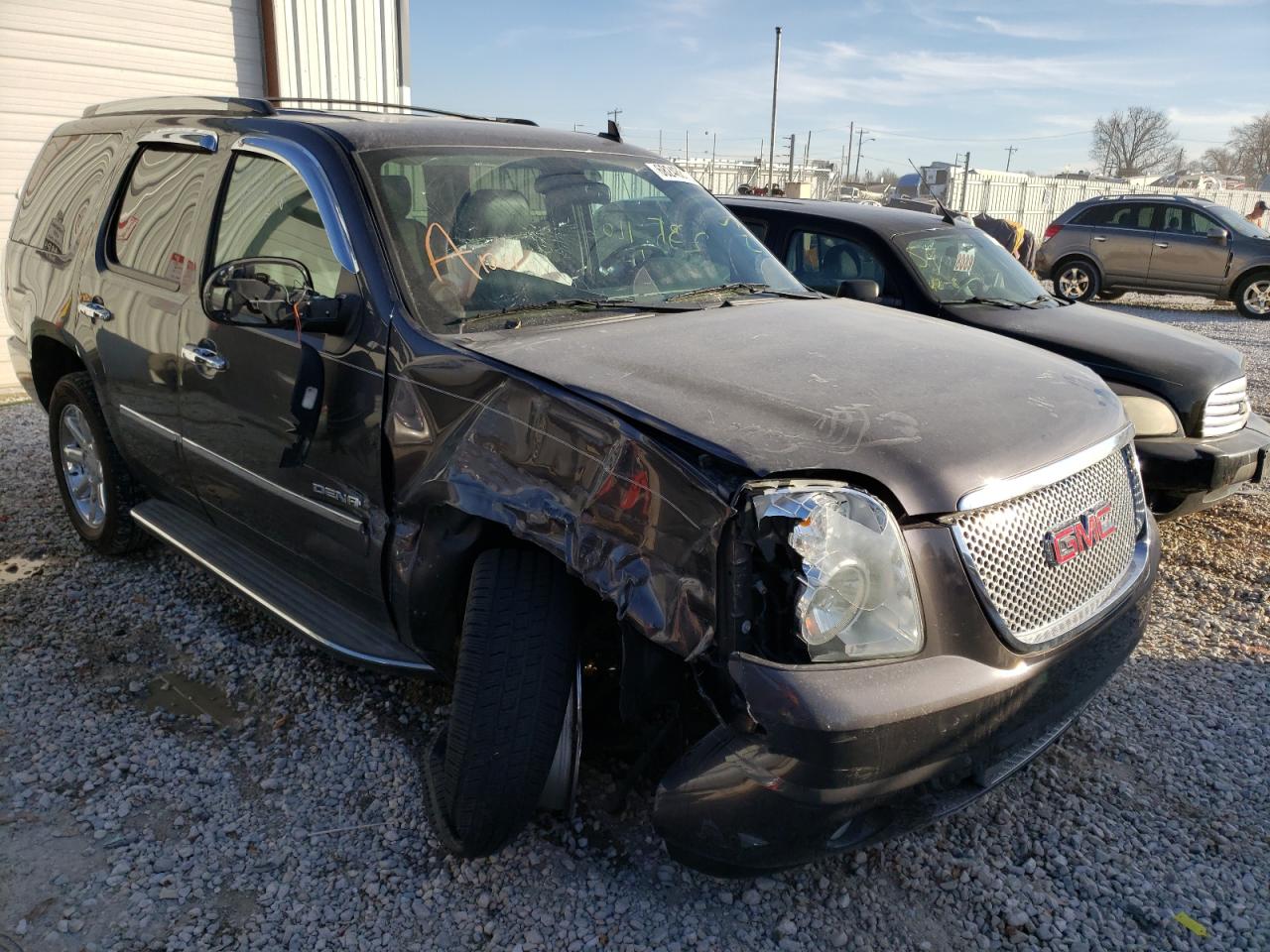 Фото 9 с аукциона – 2011 GMC YUKON DENA с VIN 1GKS2EEF5BR206947