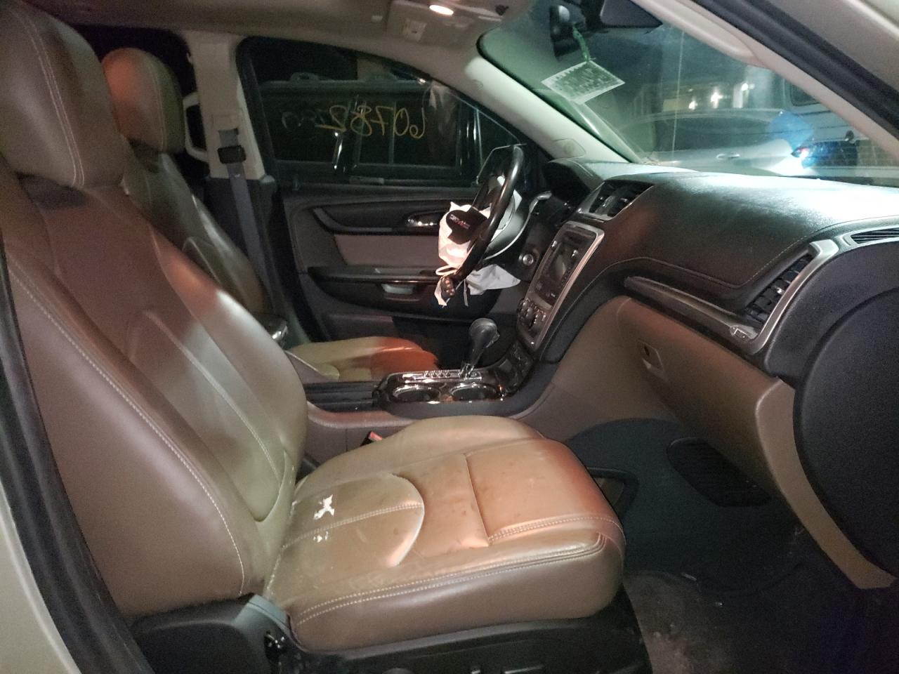 Photo 5 from auction – 2016 GMC ACADIA SLT with VIN 1GKKRRKD6GJ189961