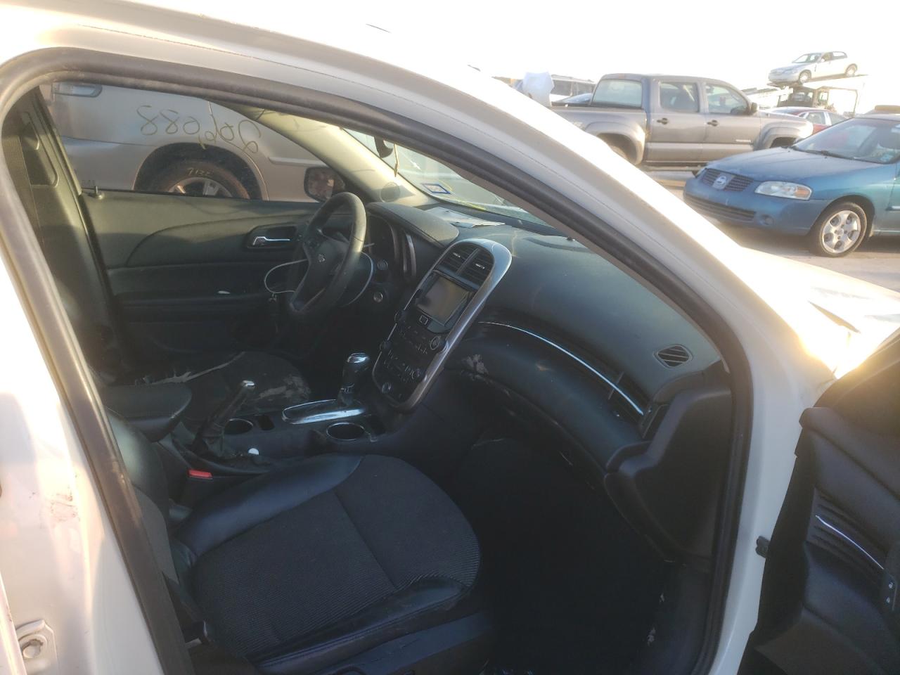 Photo 5 from auction – 2014 CHEVROLET MALIBU 1LT with VIN 1G11C5SL2EF254354