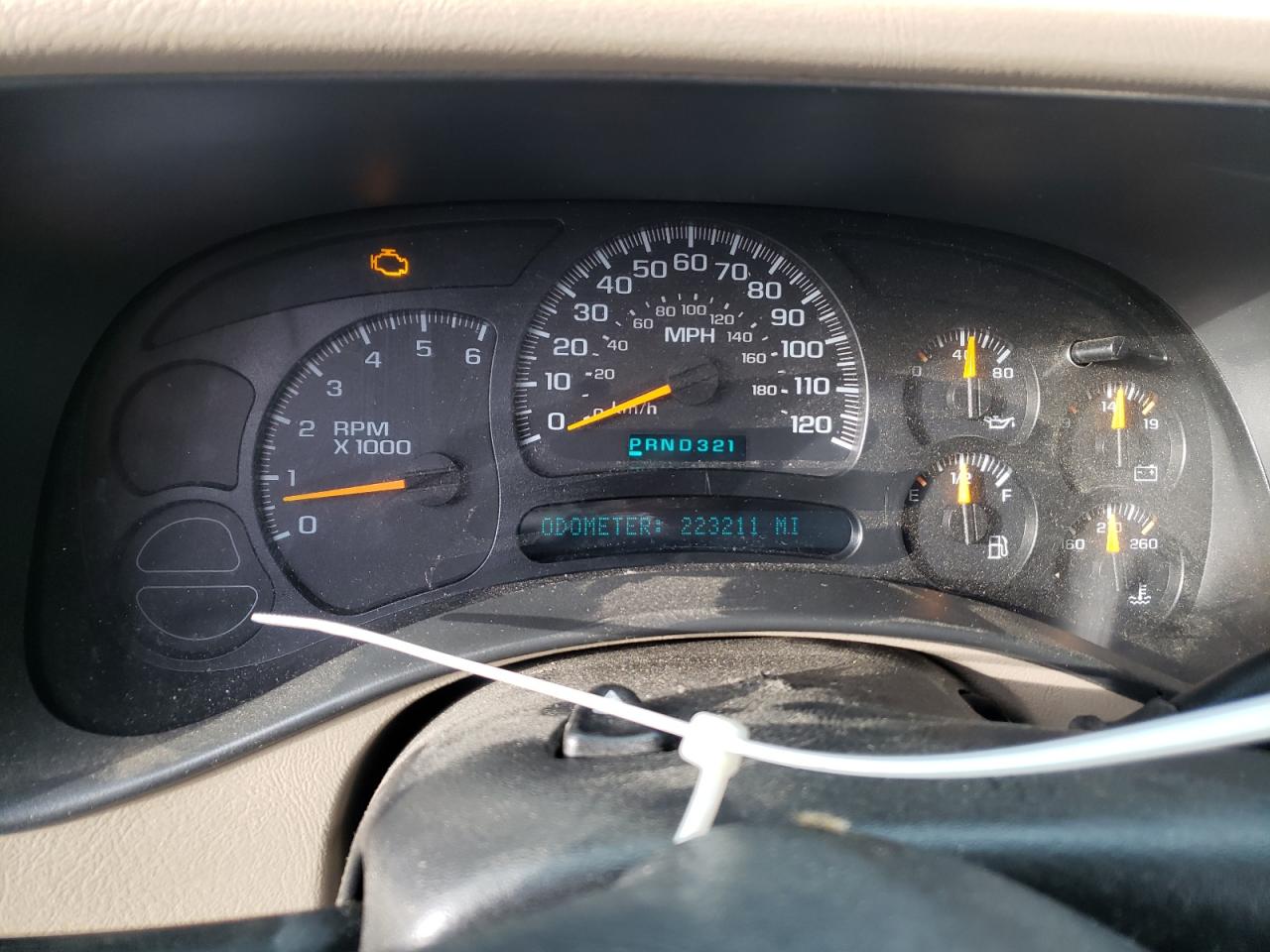 Photo 8 from auction – 2003 CHEVROLET SILVERADO with VIN 1GCEK19T13E126703