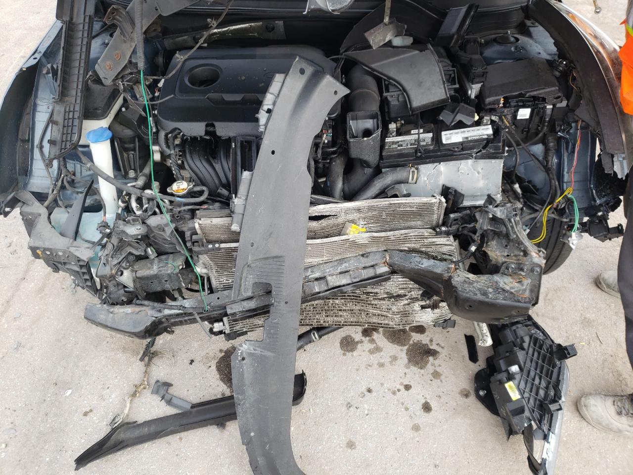 Photo 7 from auction – 2016 HYUNDAI SONATA SE with VIN 5NPE24AF3GH359737
