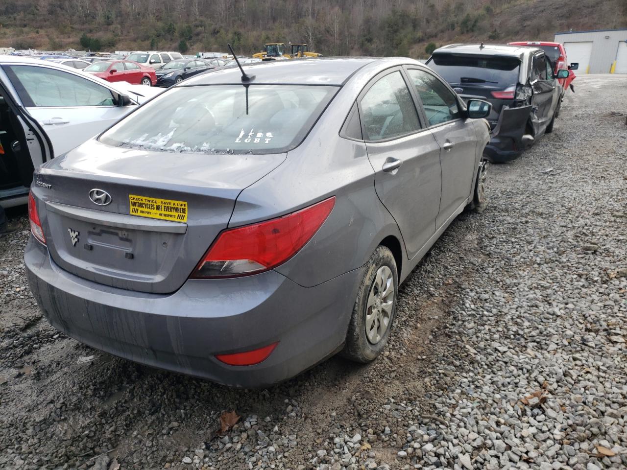 Photo 4 from auction – 2016 HYUNDAI ACCENT SE with VIN KMHCT4AE5GU021611