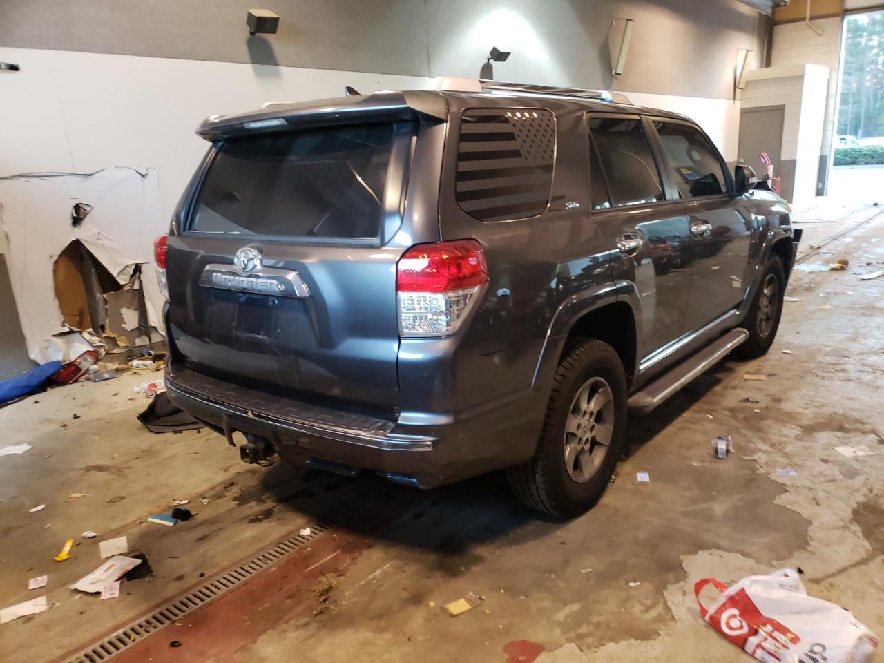 Photo 4 from auction – 2011 TOYOTA 4RUNNER SR with VIN JTEBU5JR3B5057088