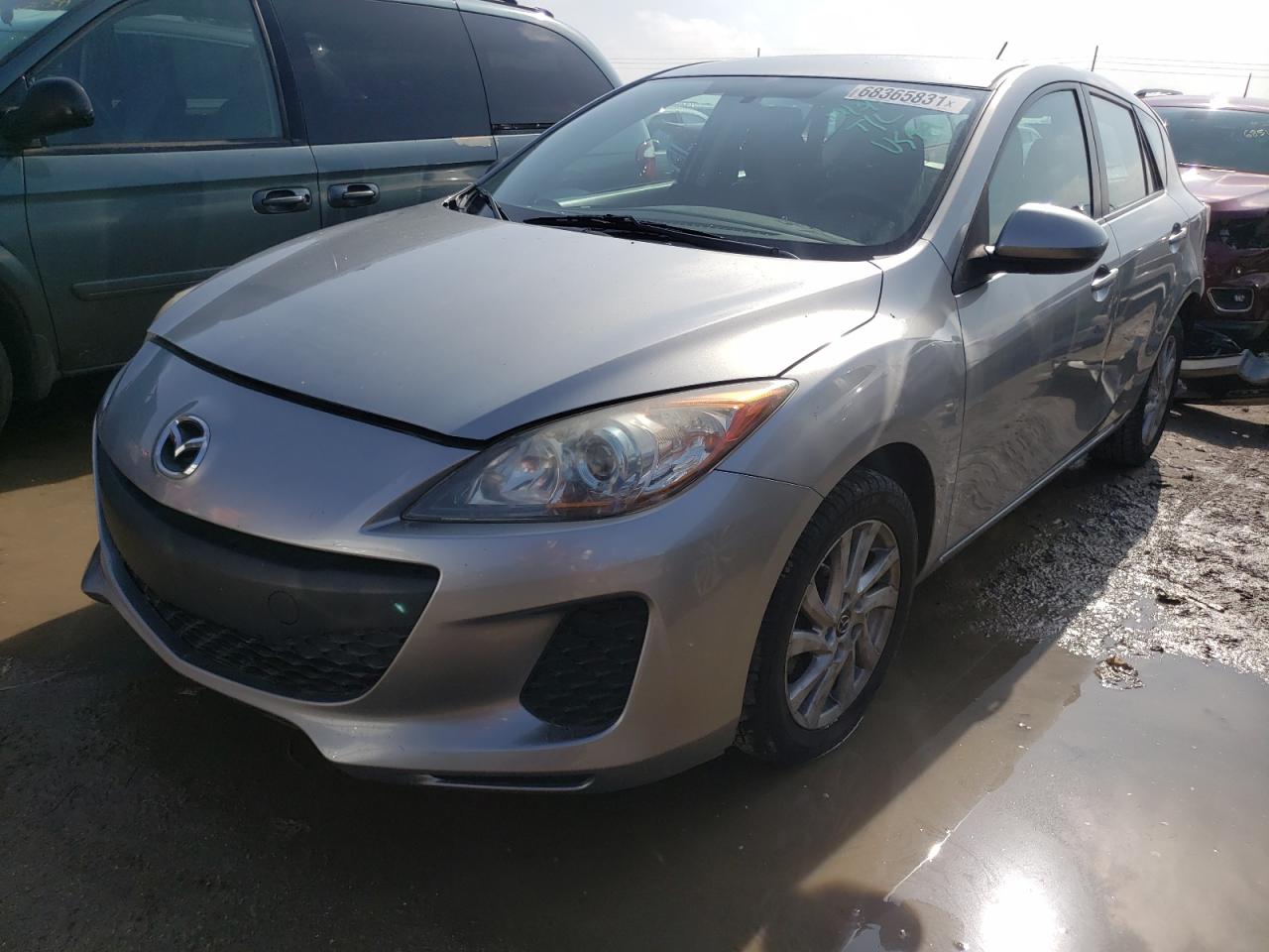 Photo 2 from auction – 2013 MAZDA 3 I with VIN JM1BL1L7XD1776747