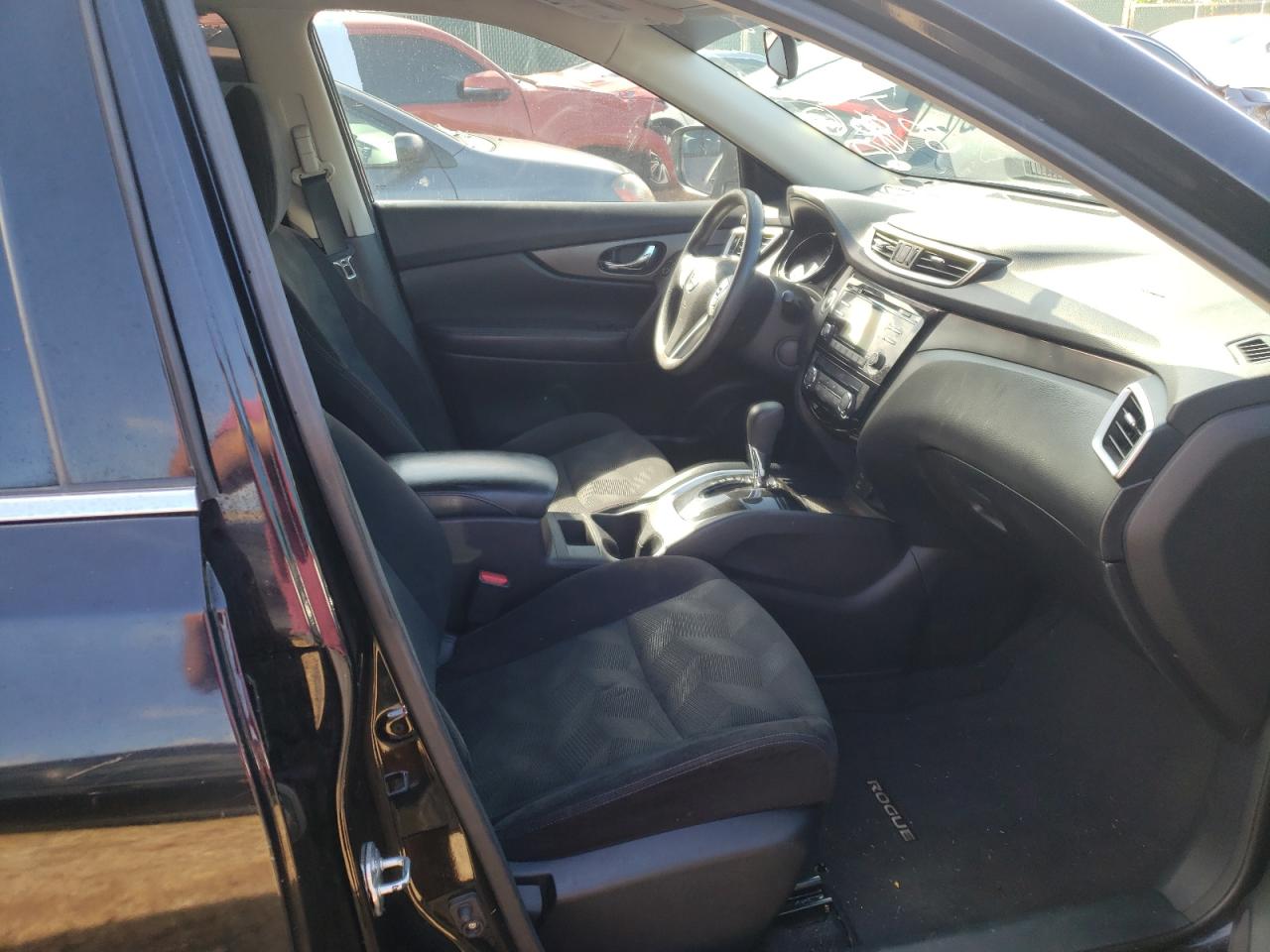 Photo 5 from auction – 2014 NISSAN ROGUE S with VIN 5N1AT2MT1EC788168