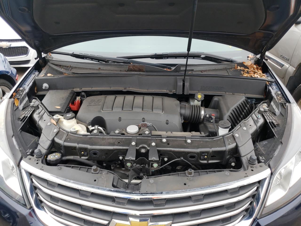 Photo 7 from auction – 2015 CHEVROLET TRAVERSE L with VIN 1GNKRGKD1FJ360492