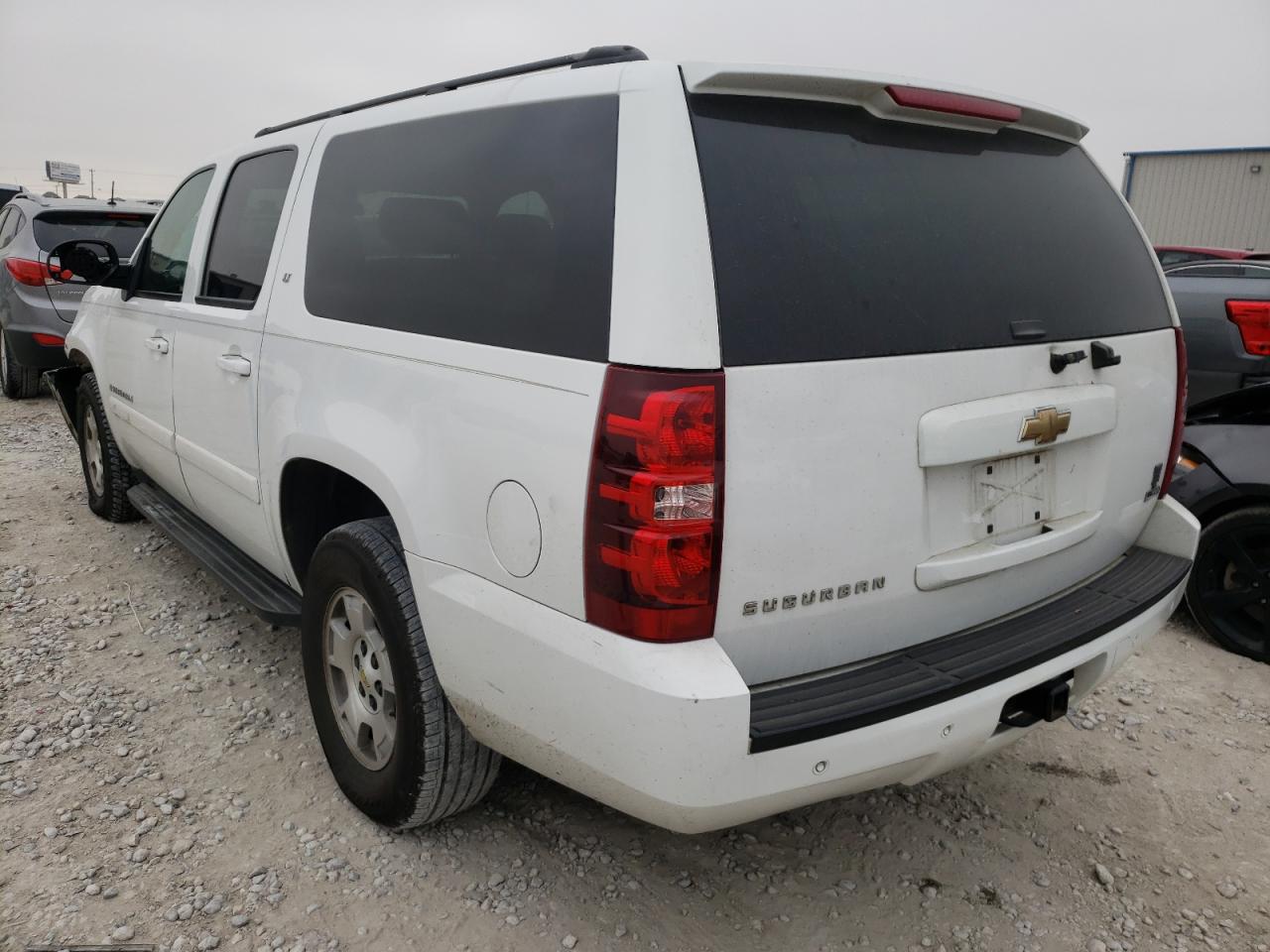 Photo 3 from auction – 2007 CHEVROLET SUBURBAN C with VIN 1GNFC16017R349812