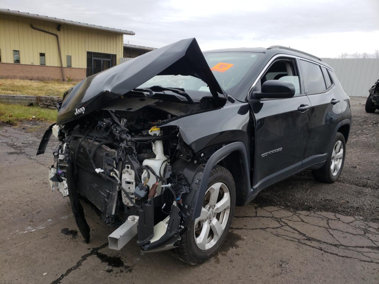 Photo 2 from auction – 2018 JEEP COMPASS LA with VIN 3C4NJDBB7JT282022