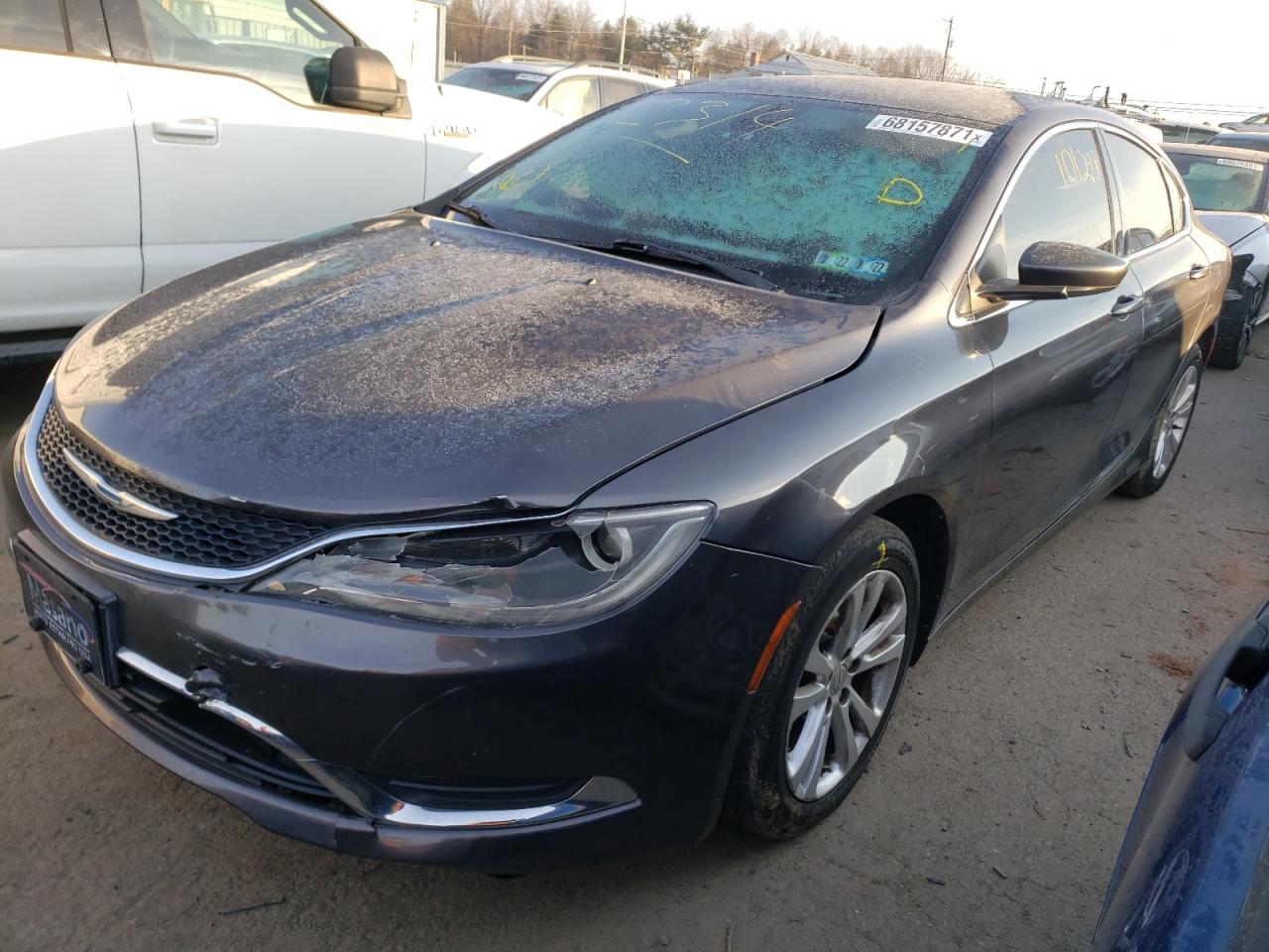 Photo 2 from auction – 2015 CHRYSLER 200 LIMITE with VIN 1C3CCCAB7FN611469