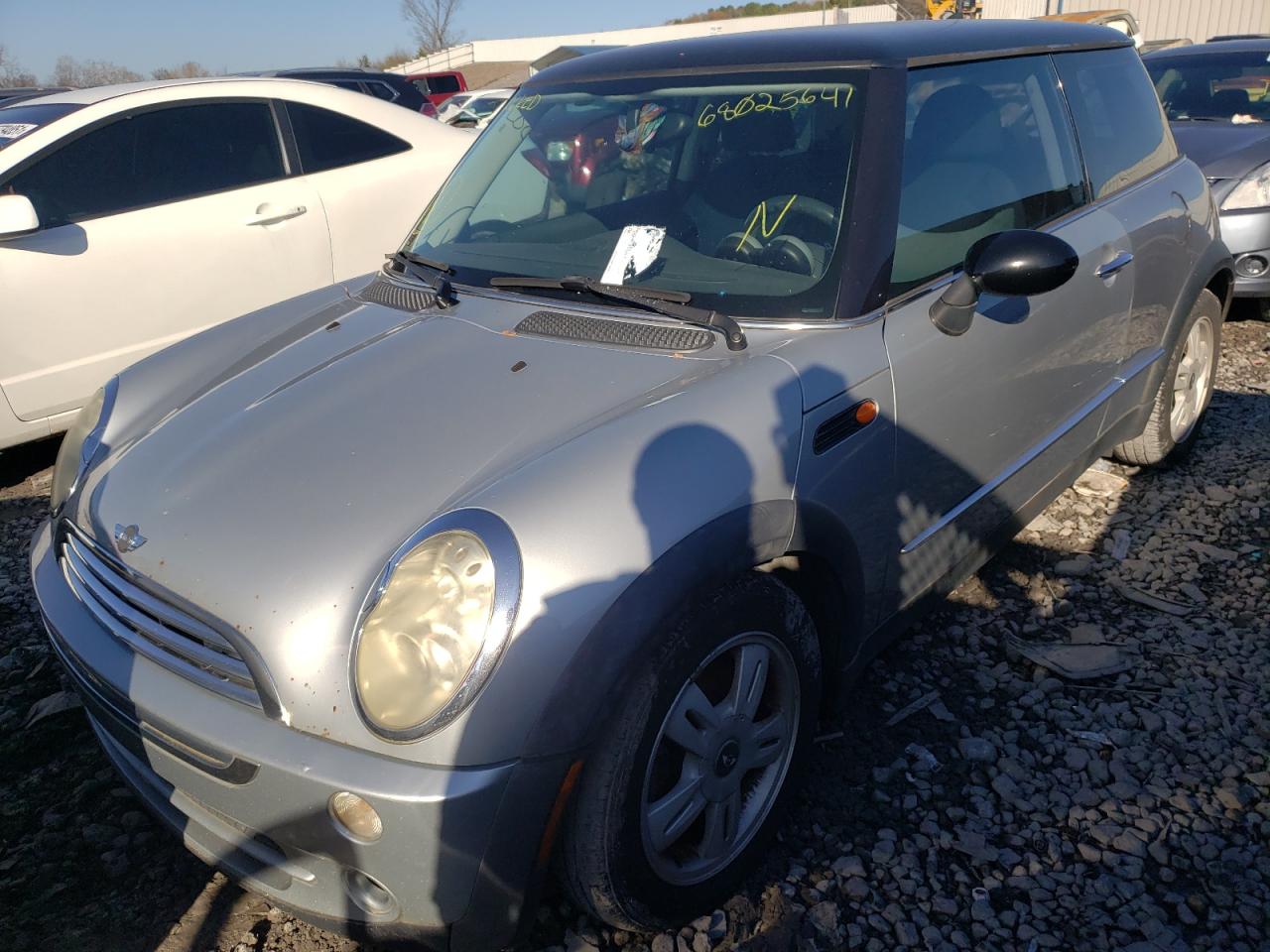 Photo 2 from auction – 2006 MINI COOPER with VIN WMWRC33576TJ79021