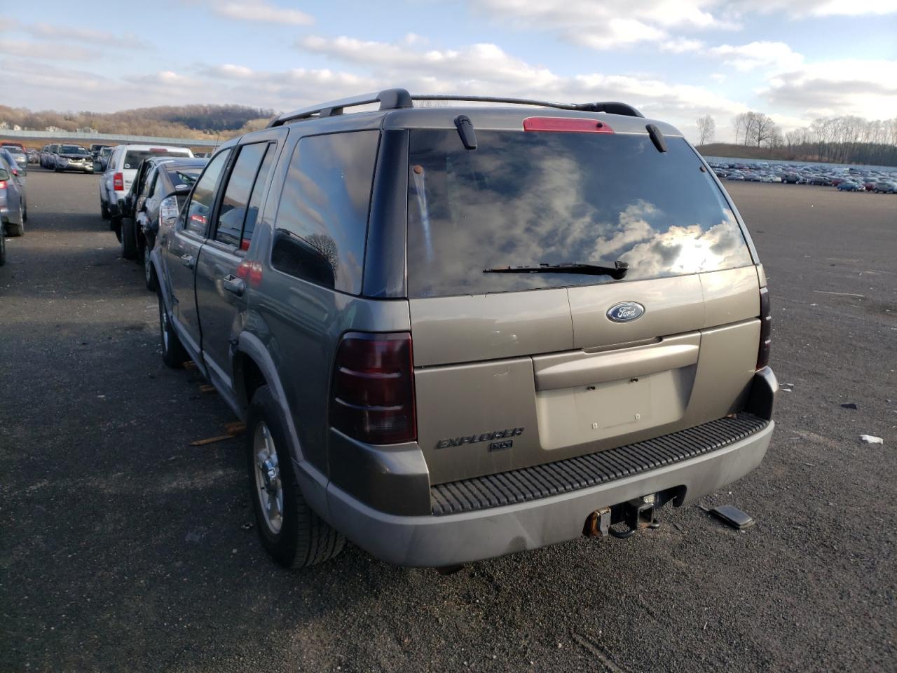 Photo 3 from auction – 2002 FORD EXPLORER X with VIN 1FMZU73E82ZA38680