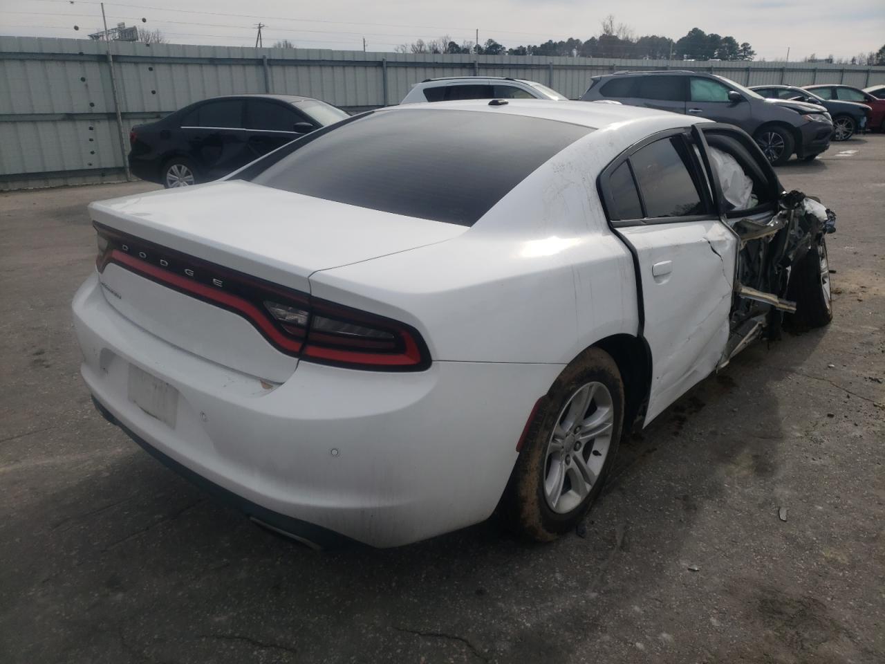Foto 4 de la subasta – 2015 DODGE CHARGER SE con VIN 2C3CDXBG3FH799429