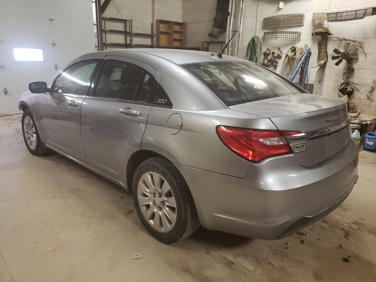 Photo 3 from auction – 2013 CHRYSLER 200 LX with VIN 1C3CCBAB2DN751453