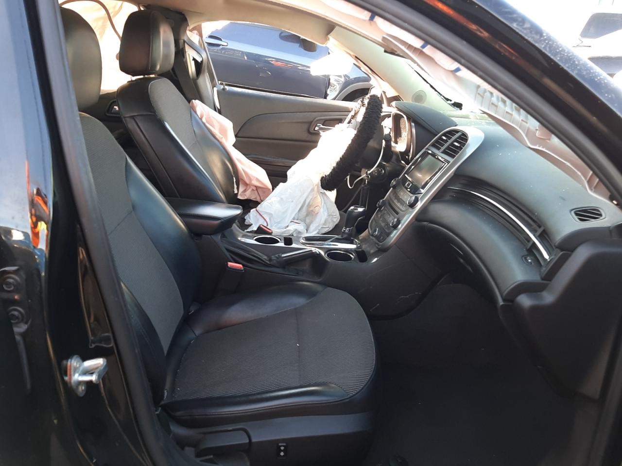 Photo 5 from auction – 2014 CHEVROLET MALIBU 1LT with VIN 1G11C5SL5EF291964