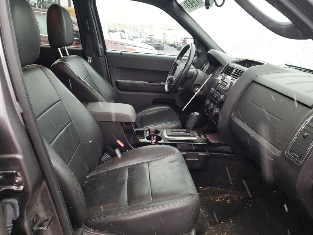 Photo 5 from auction – 2010 FORD ESCAPE LIM with VIN 1FMCU9EGXAKD13957