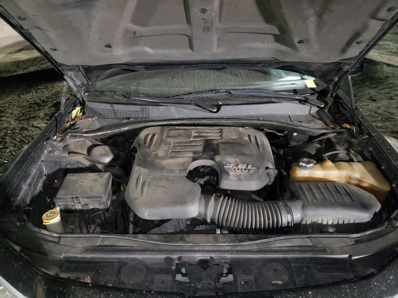 Photo 7 from auction – 2013 CHRYSLER 300 with VIN 2C3CCAAG8DH572476