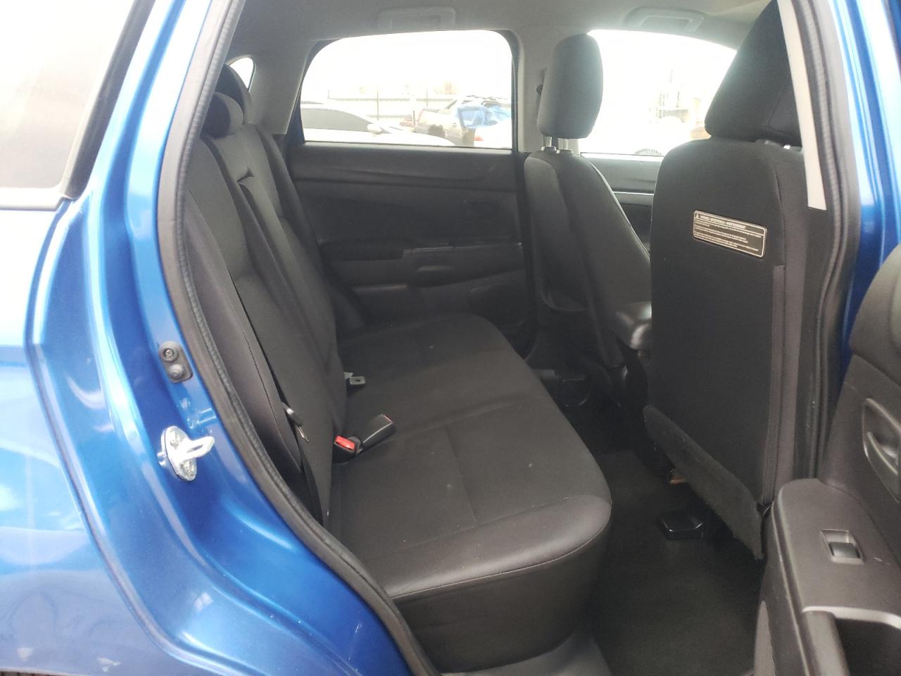 Photo 6 from auction – 2015 MITSUBISHI OUTLANDER with VIN 4A4AP3AW8FE031117