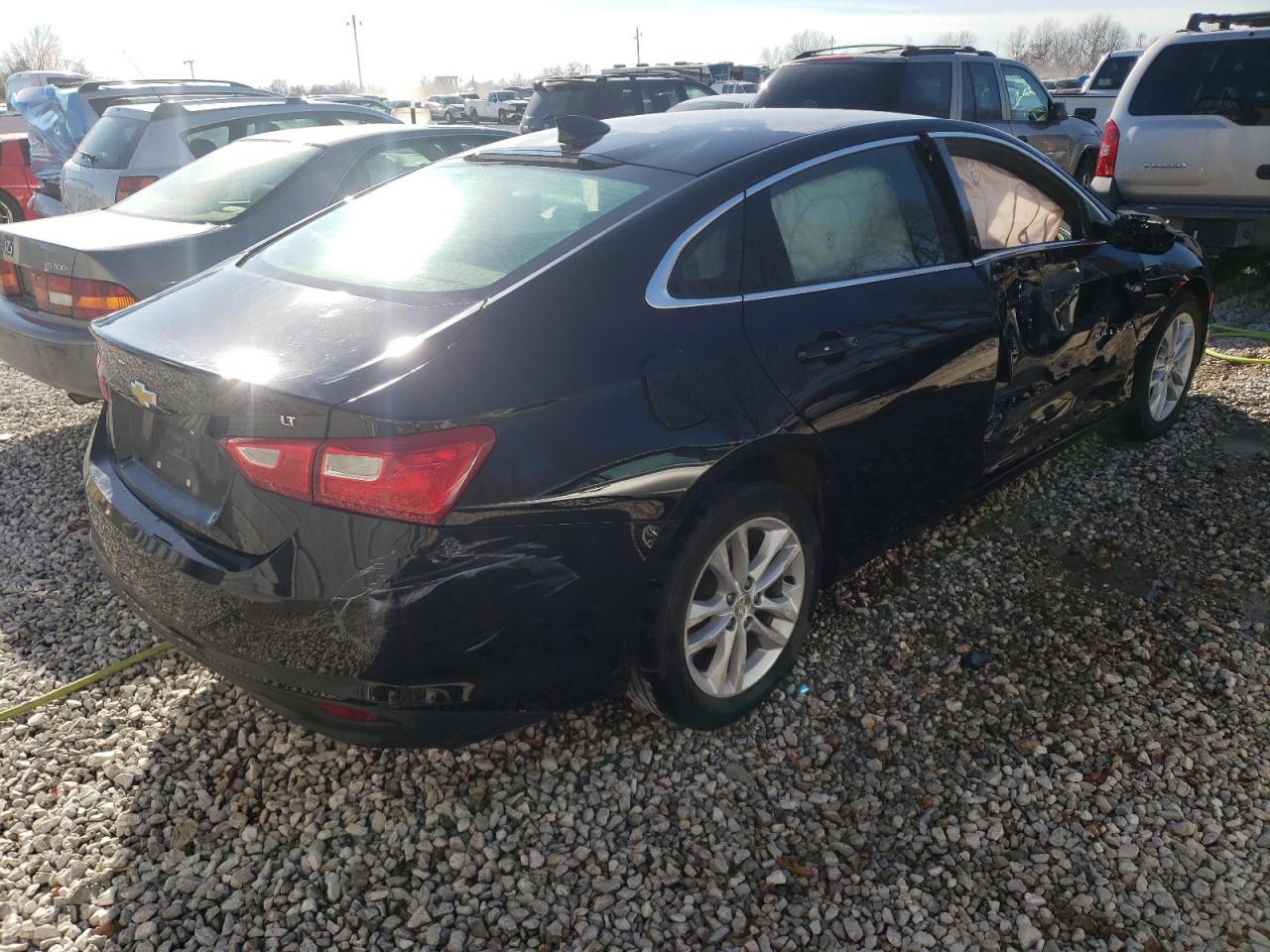 Photo 4 from auction – 2018 CHEVROLET MALIBU LT with VIN 1G1ZD5ST0JF202974