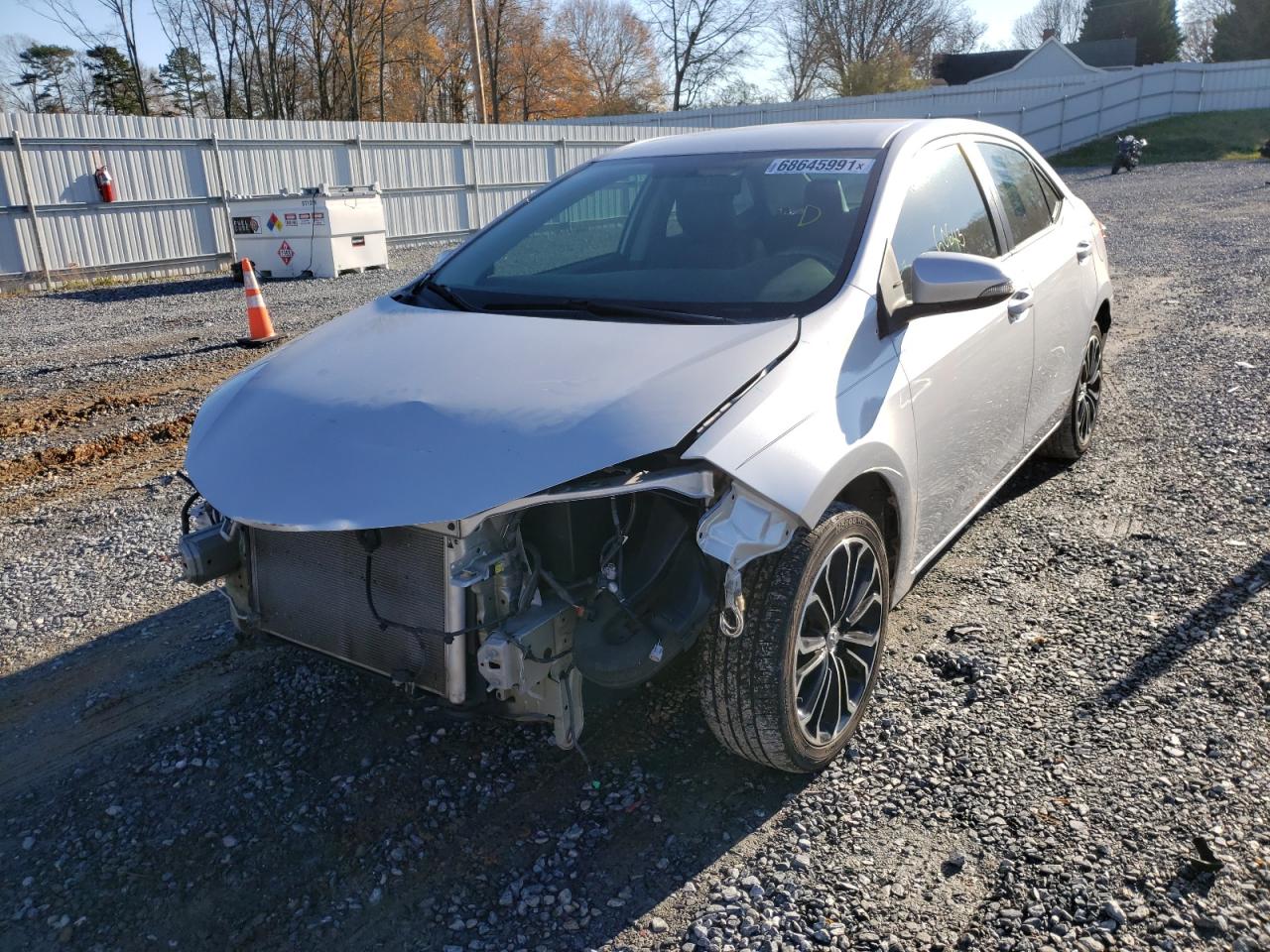 Zdjęcie 2 z aukcji – 2016 TOYOTA COROLLA L z VIN 5YFBURHE2GP507094