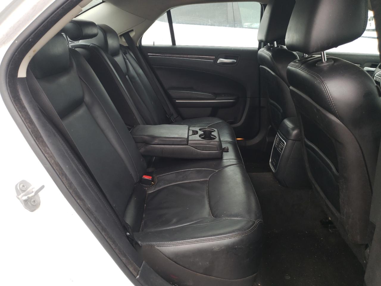 Photo 6 from auction – 2015 CHRYSLER 300 LIMITE with VIN 2C3CCAAG1FH796675
