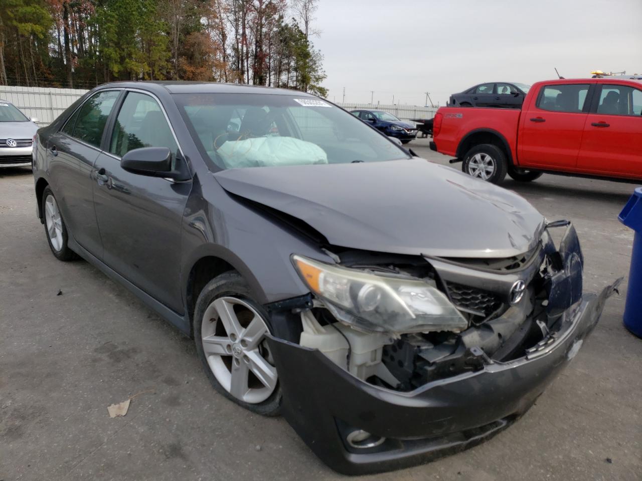 TOYOTA CAMRY L 2014 with VIN 4T1BF1FK7EU340635 - Photo from auction