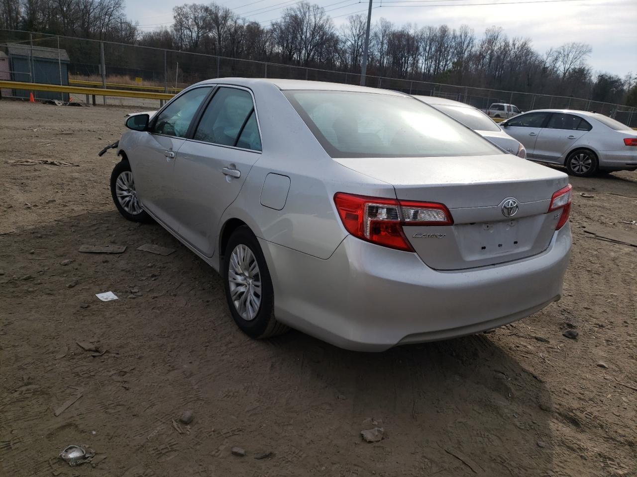Photo 3 from auction – 2014 TOYOTA CAMRY L with VIN 4T4BF1FK8ER386741