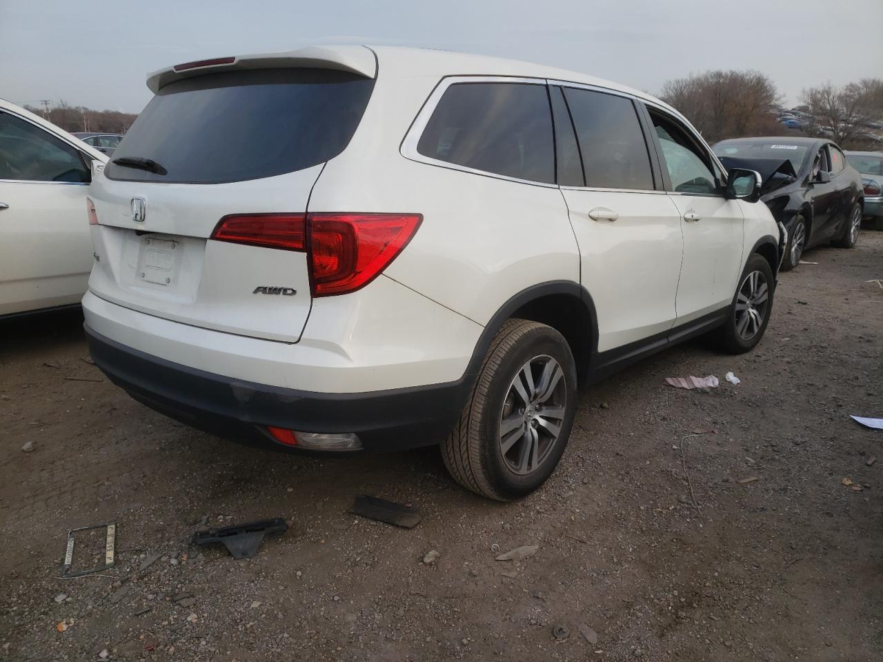 Photo 4 from auction – 2018 HONDA PILOT EX with VIN 5FNYF6H31JB052808