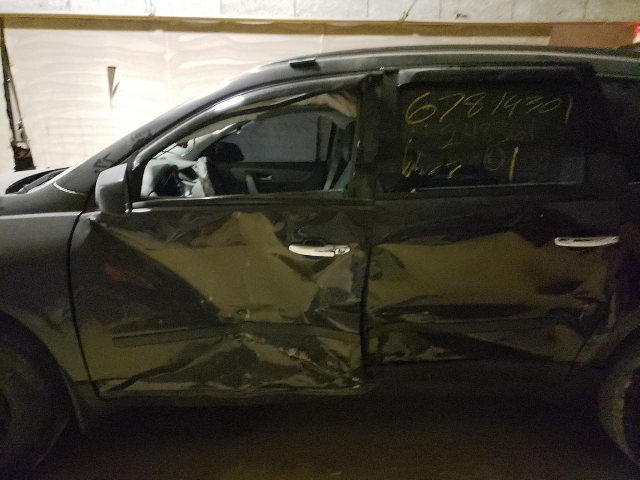 Photo 9 from auction – 2017 CHEVROLET TRAVERSE L with VIN 1GNKRFED6HJ248361